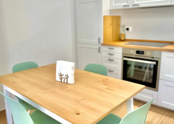 Jasmine Station - Cinque Terre *